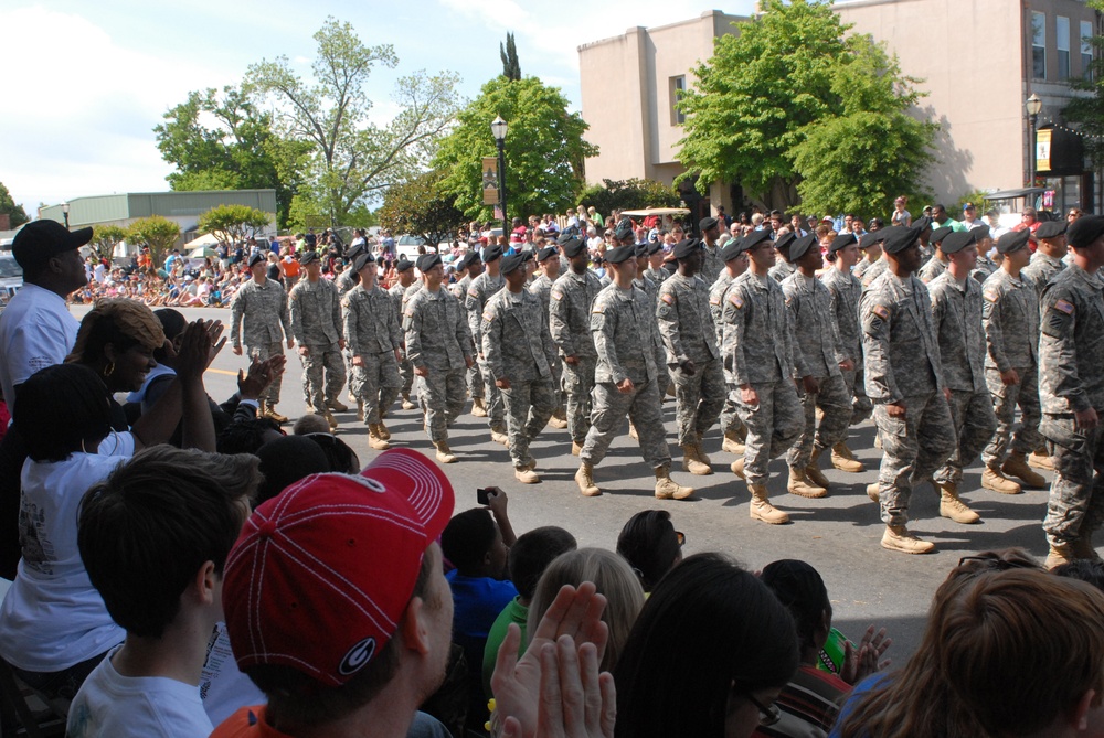 Dog Face soldiers march in 69th Annual Pine Tree Festival