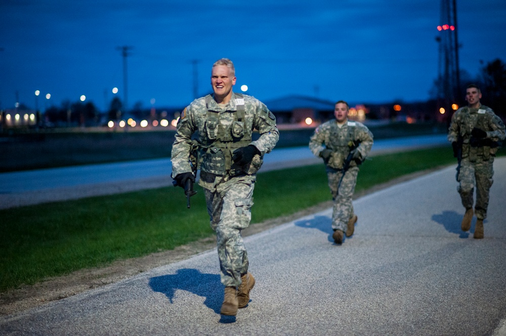 Soldiers kick off Sapper Stakes with a relay physical fitness test