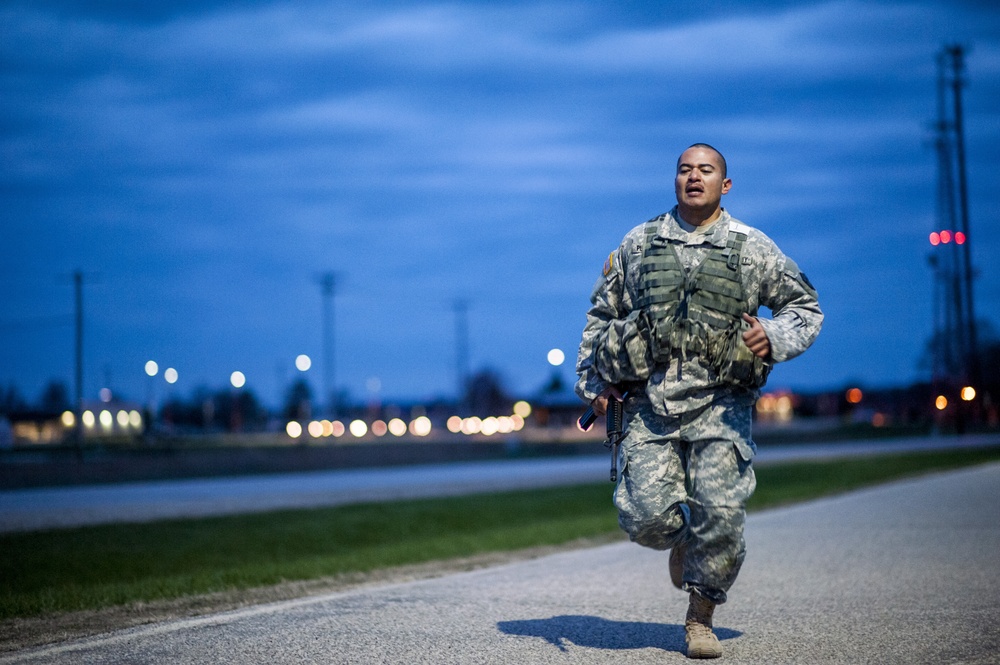 Soldiers kick off Sapper Stakes with a relay physical fitness test