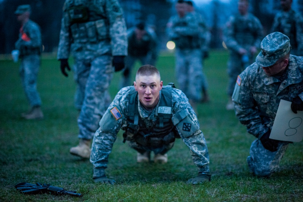 Soldiers kick off Sapper Stakes with a relay physical fitness test