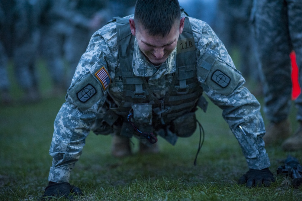 Soldiers kick off Sapper Stakes with a relay physical fitness test