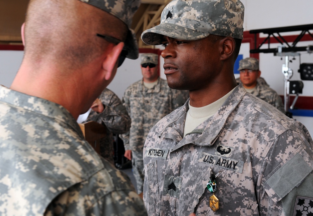 Top NCO, Soldier crowned