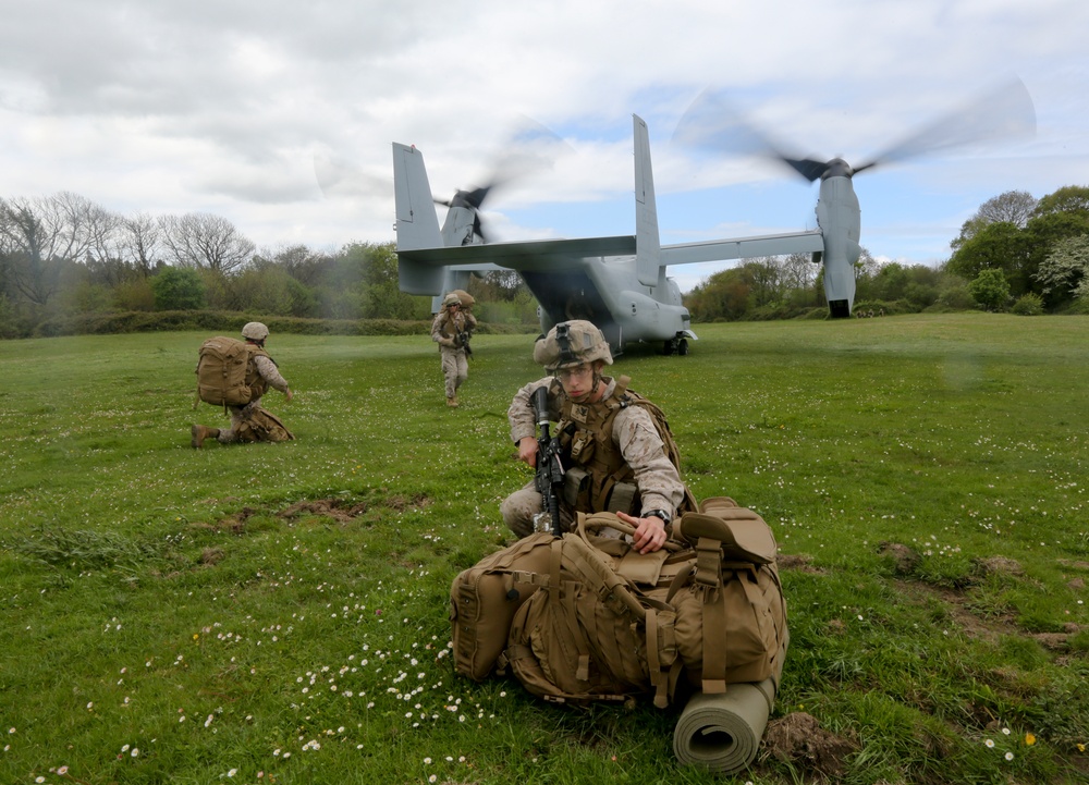 U.S. Marines, Spanish Army train infantry skills together