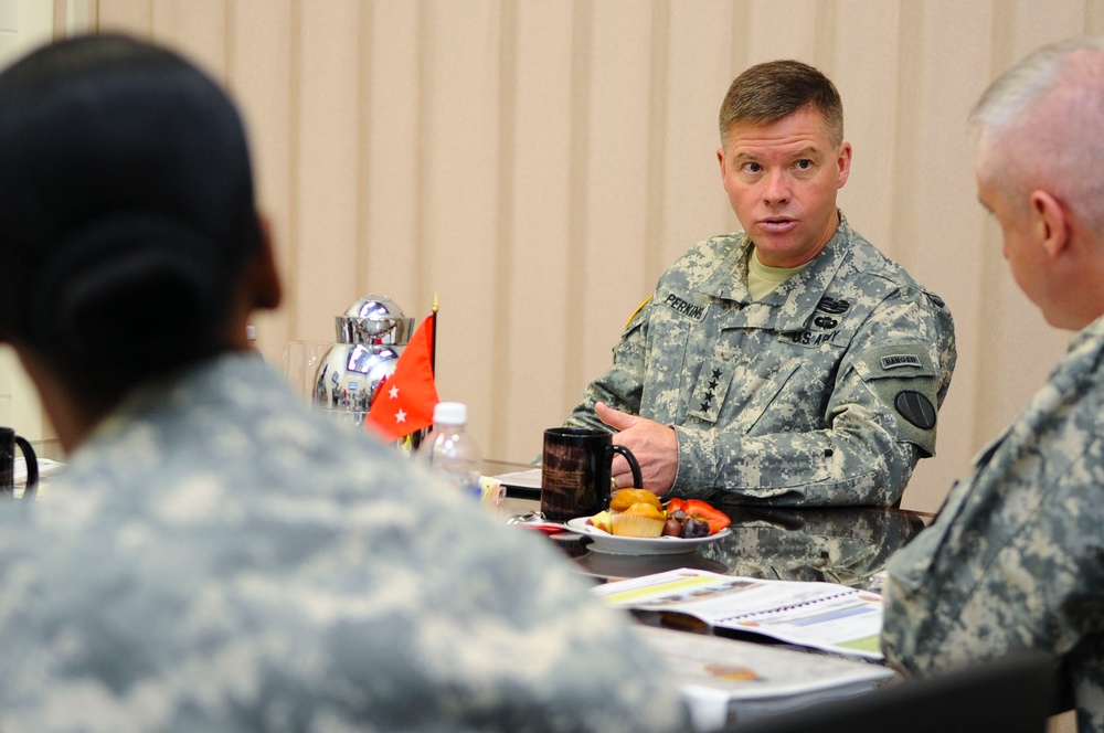 TRADOC CG visits Fort Eustis