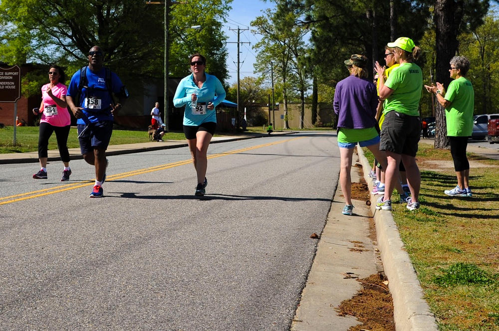 Fort Eustis spouses honor wounded warriors through ‘Warrior Run’