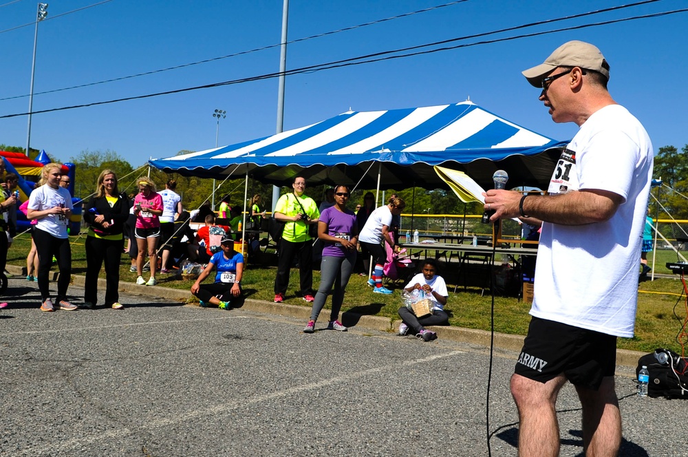 Fort Eustis spouses honor wounded warriors through ‘Warrior Run’