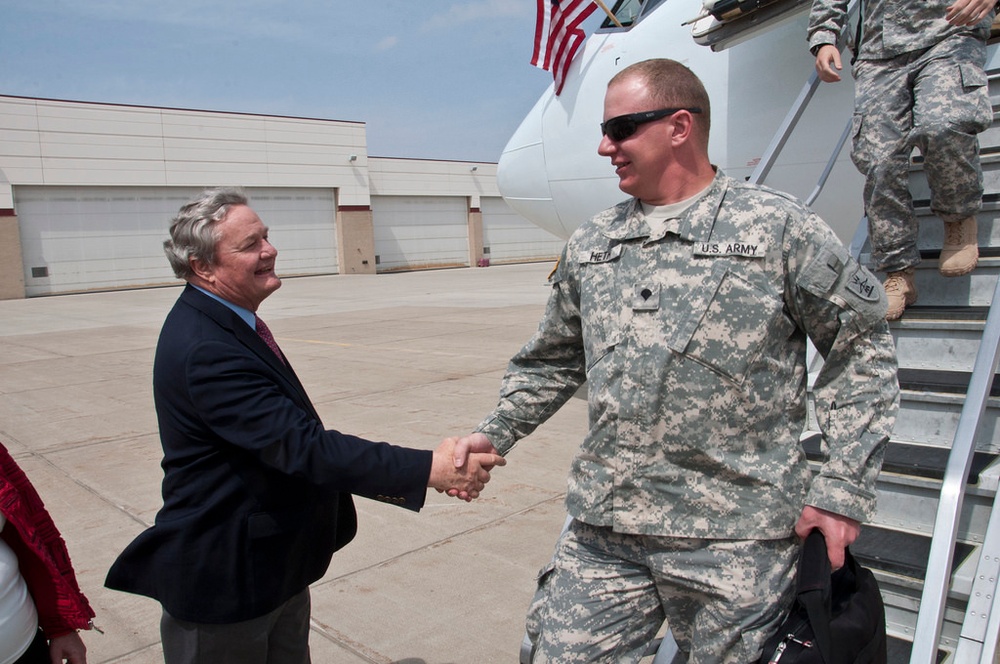 Soldiers welcomed home after deployment to National Capital Region