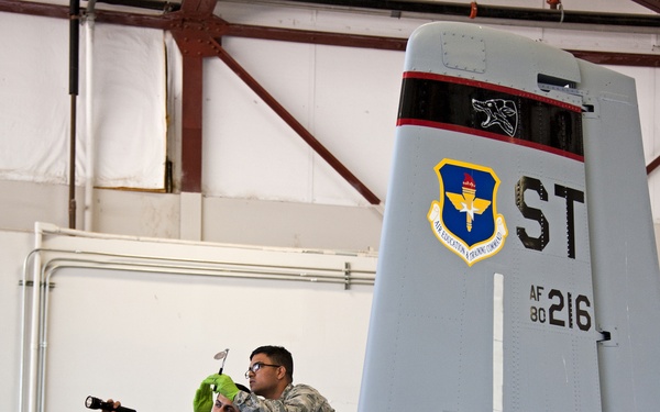 Techniques and steps to inspect an A-10 Thunderbolt II