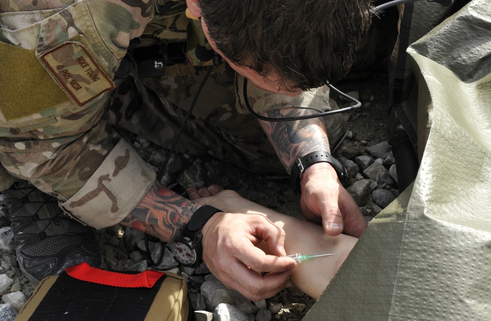 Bagram rescue squadron trains to refine skills