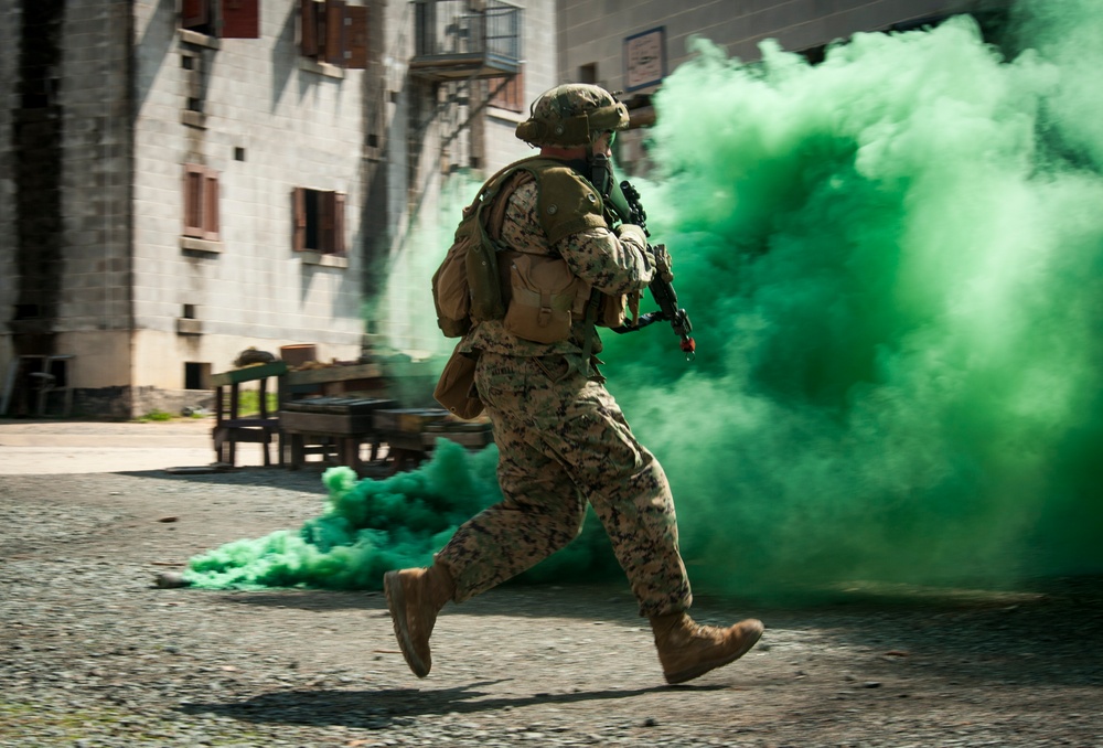 Marines conduct Urban Operations training