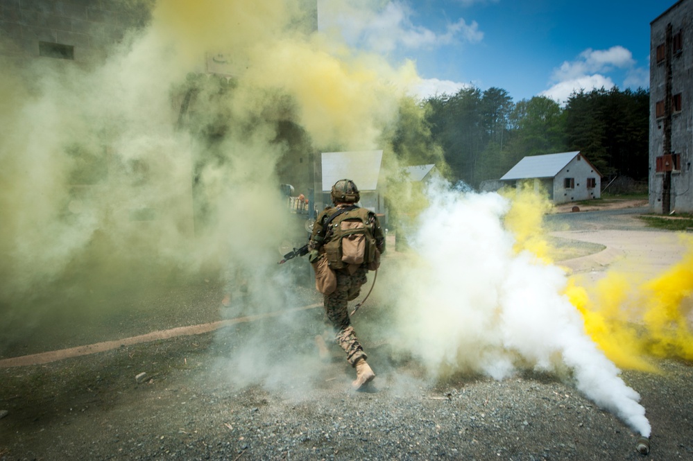 Marines conduct Urban Operations training