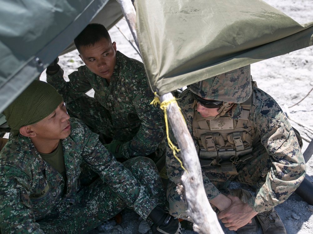 Launching Balikatan 2014 with basic mortar training