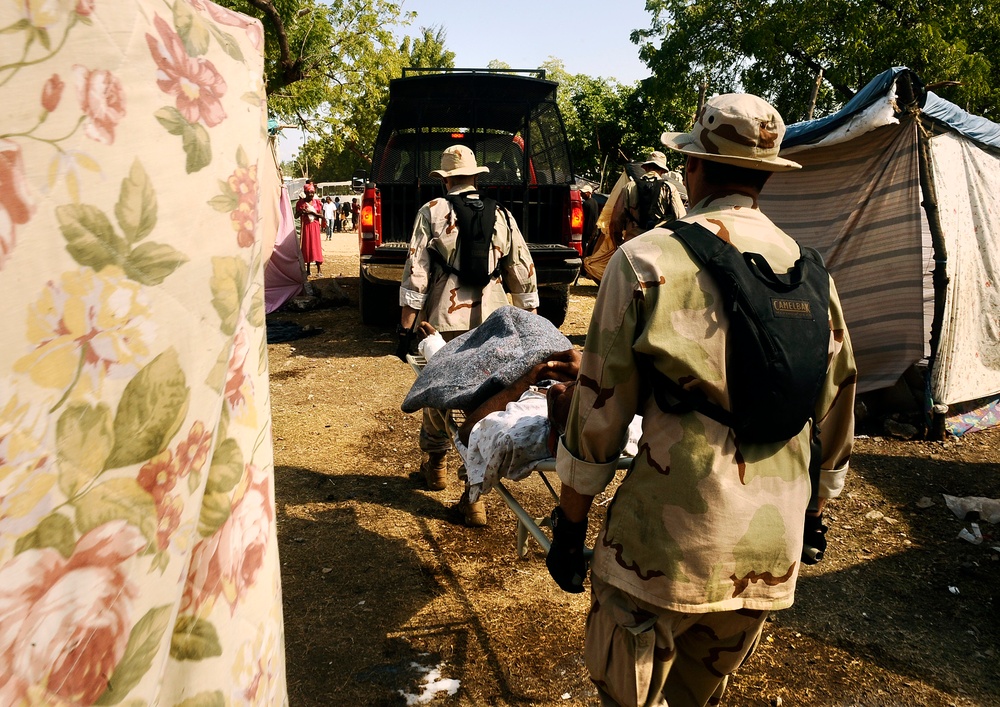 Operation Unified Response, Bataan amphibious relief mission