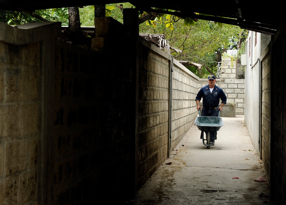 Operation Unified Response, Bataan Amphibious Relief Mission