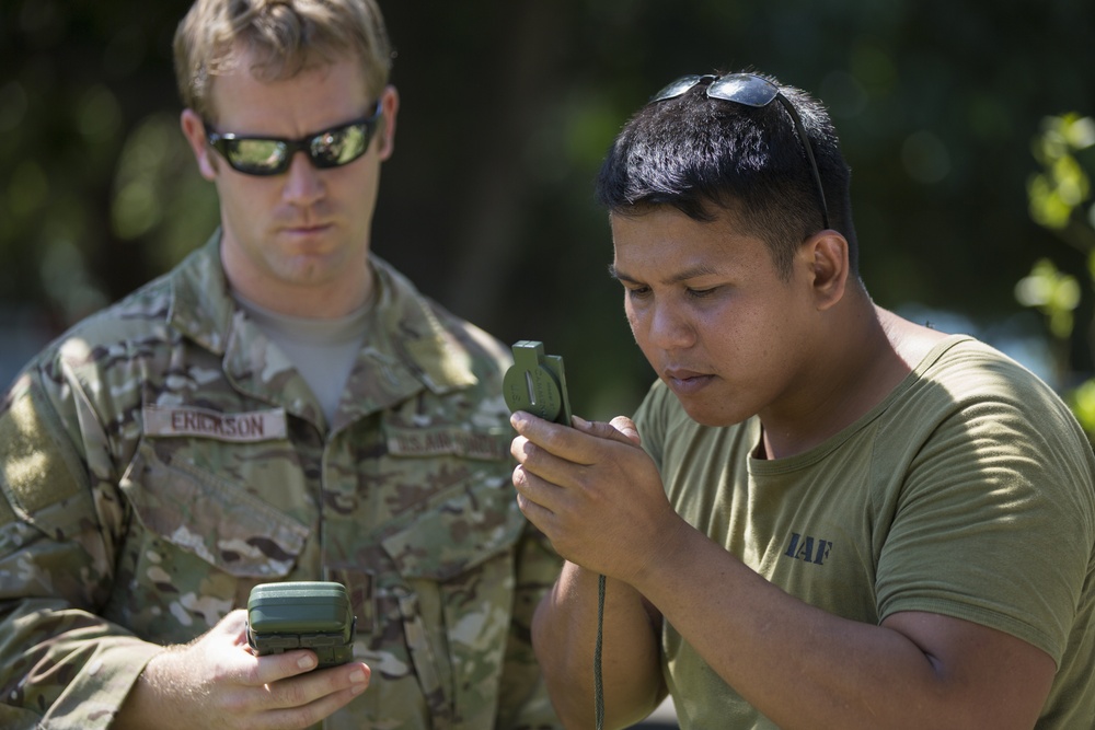 Philippine and U.S. Conduct Close Air Support Training