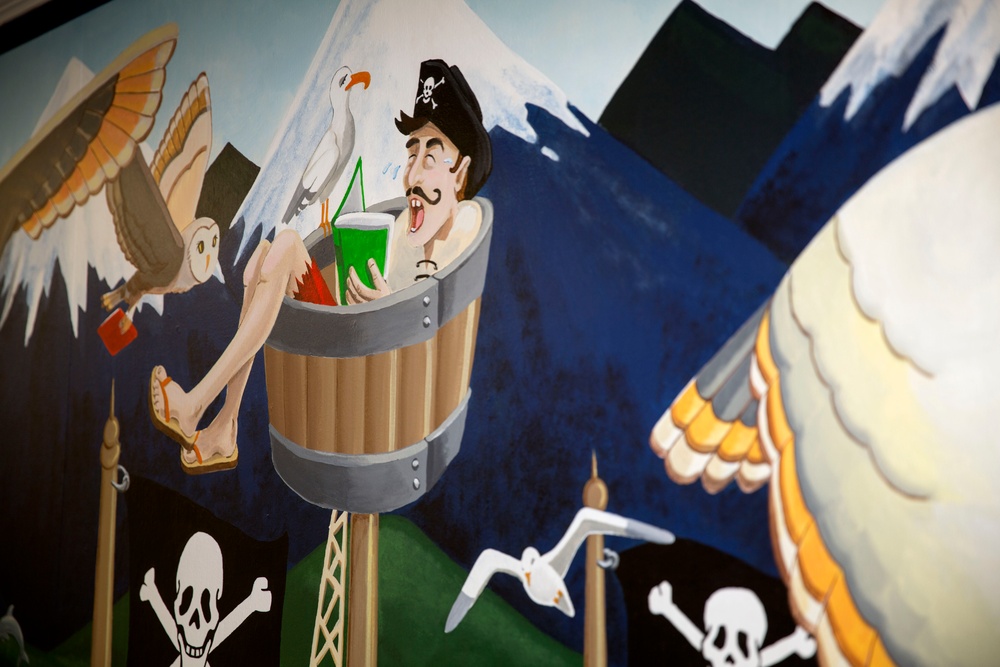 Military spouse paints mural for Camp Lejeune children at library