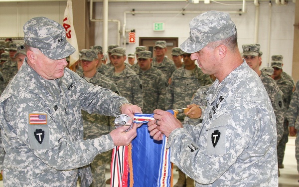 Apache Battalion receives Valorous Unit Award