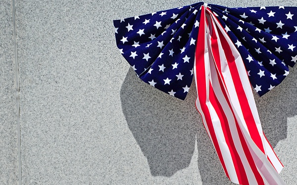 Wall of Honor ceremony for BMCS Terrell Horne at Eastern Florida State College