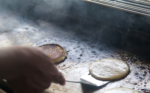 MRF-D Marines cook food for Alawa primary school