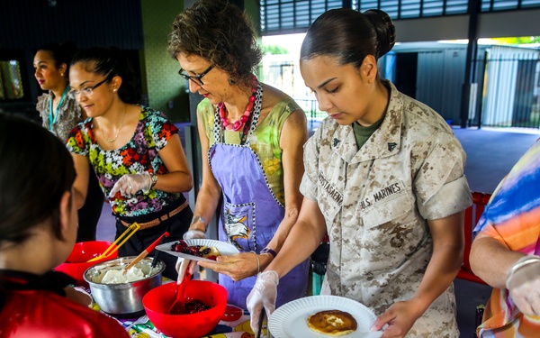 MRF-D Marines cook food for Alawa primary school