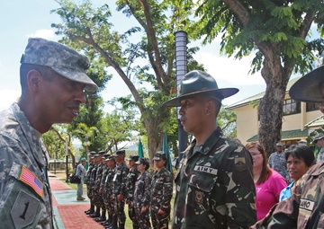 CG of U.S. Army Pacific visits Ft. Ramon Magsaysay during Balikatan 2014