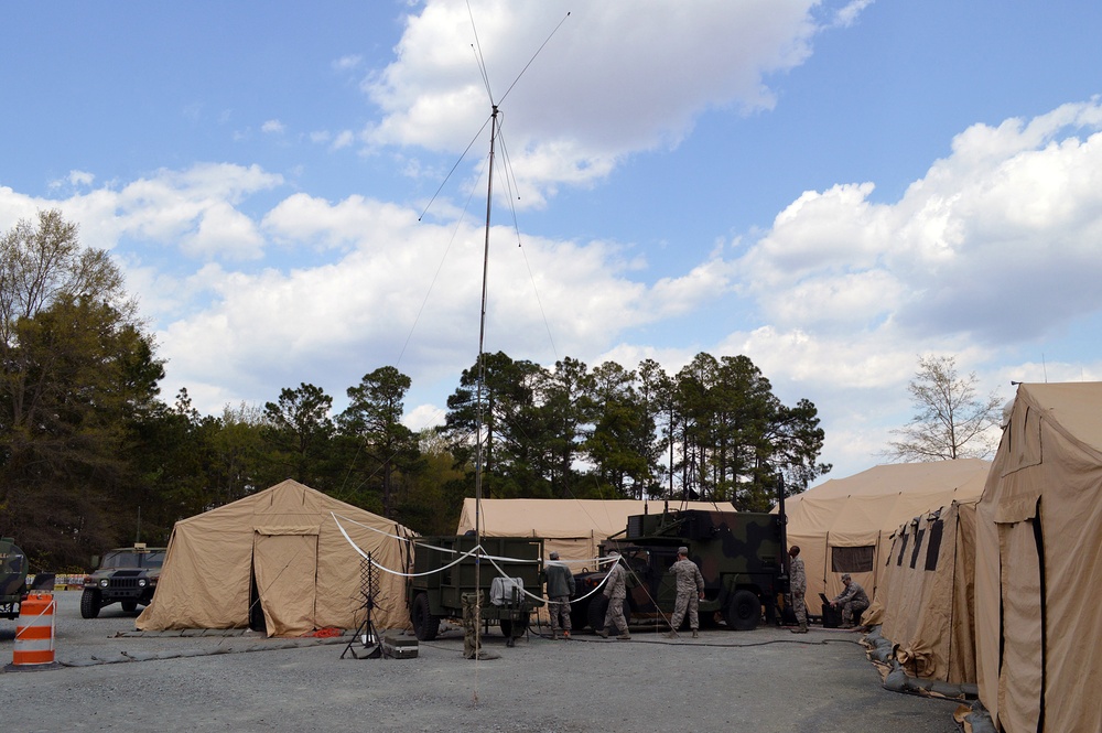 Pope TACP Airmen integrate Air Support Operations Center during WFX