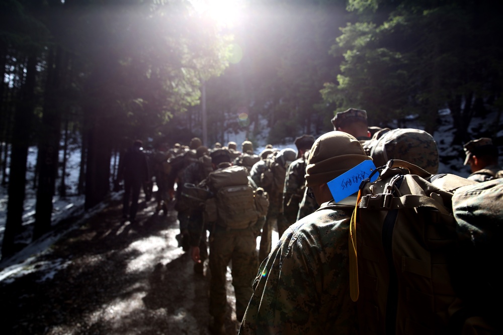 Marines and sailors with BSRF-14 get acquainted with mountain training
