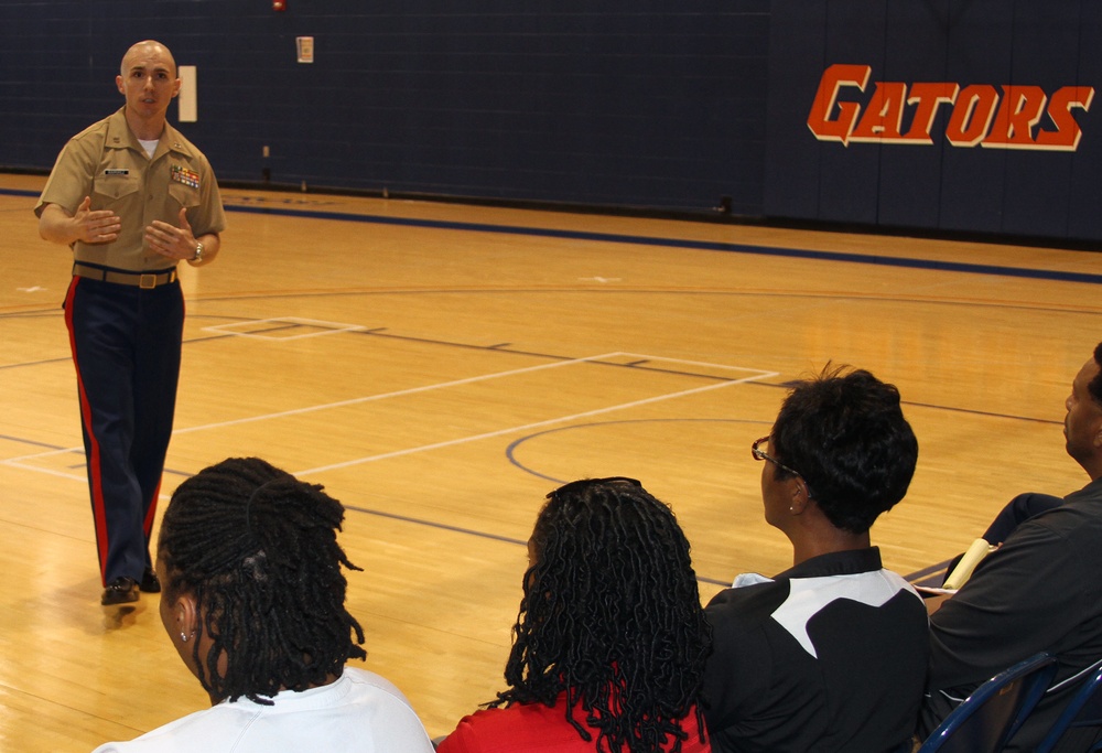 Marines teach leadership to Women's basketball coaches
