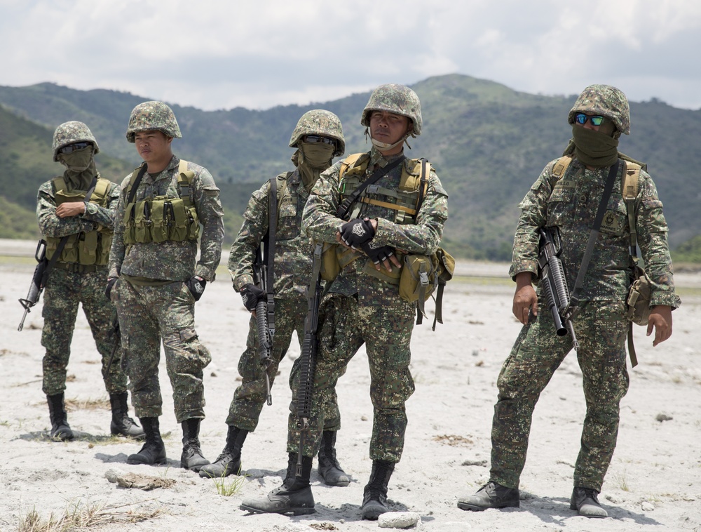 Fire and maneuver with a squad of Philippine Marines