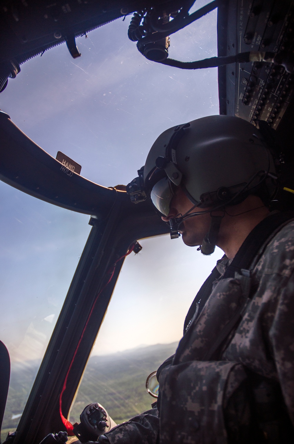 US Army Rangers parachute into Lake Lanier