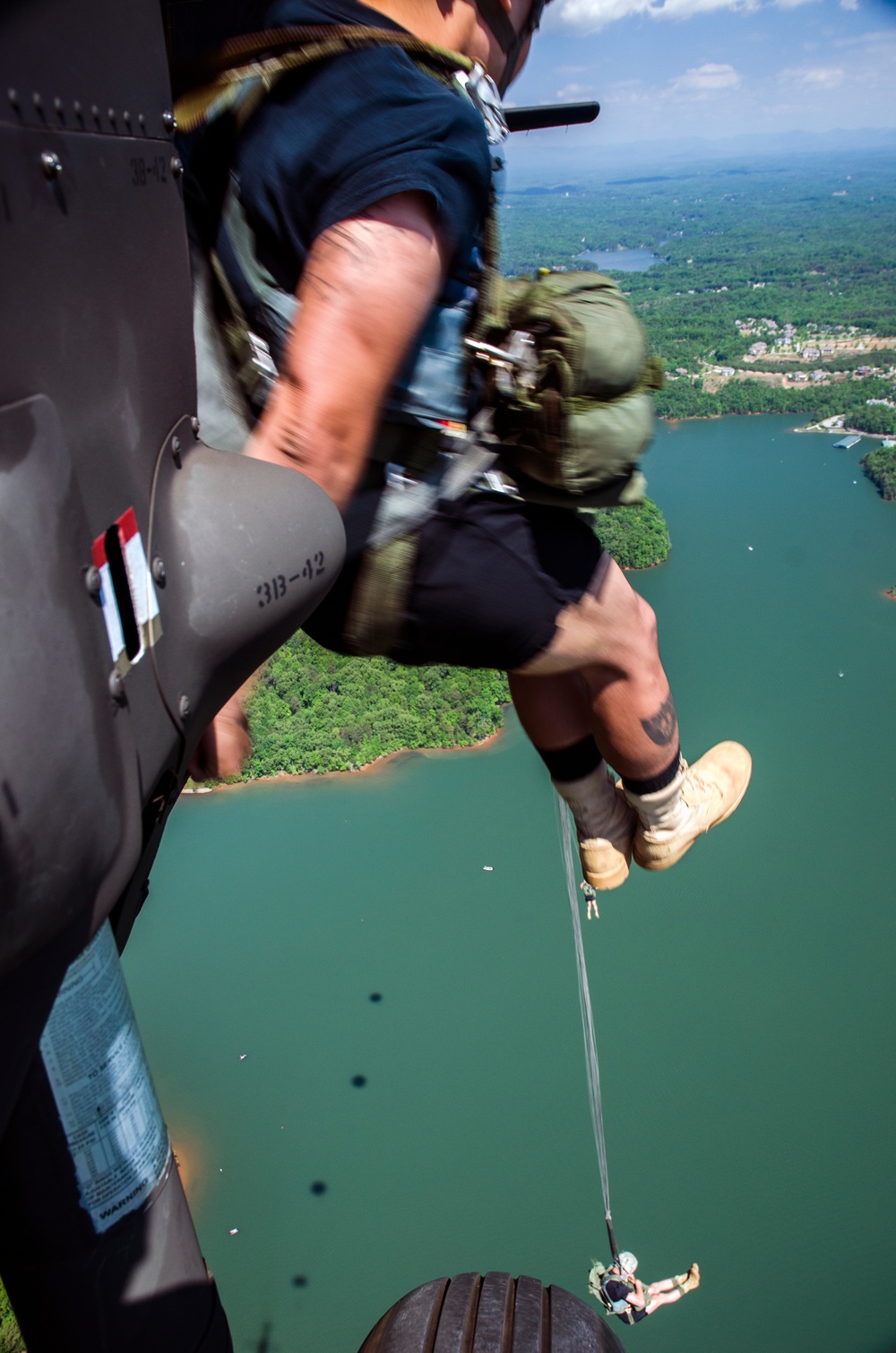 US Army Rangers parachute into Lake Lanier