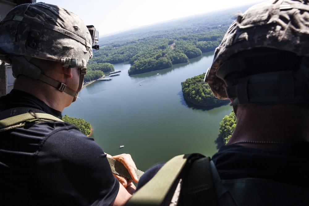 US Army Rangers parachute into Lake Lanier