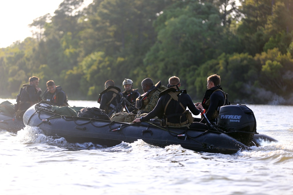 Force Recon conducts CERTEX