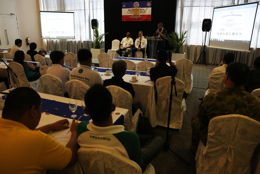 Medical experts share knowledge at Legazpi City symposium