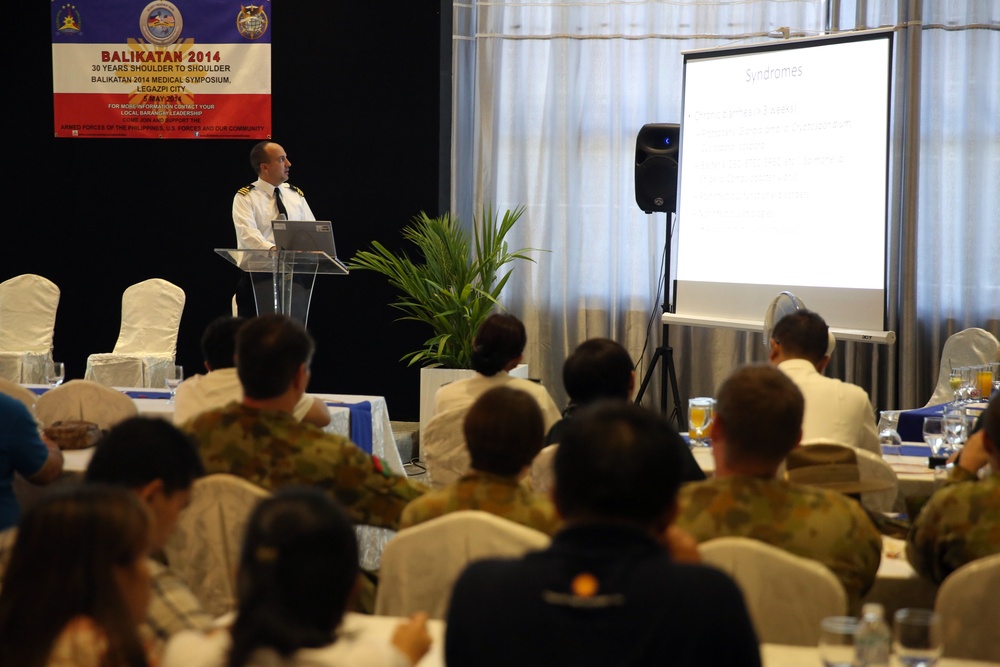 Medical experts share knowledge at Legazpi City symposium