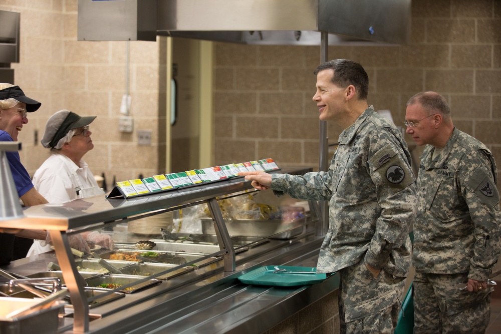 Army Reserve Commander visits Fort McCoy, Wis.