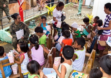 Philippine, U.S. forces provide additional aid to Tacloban after Yolanda disaster