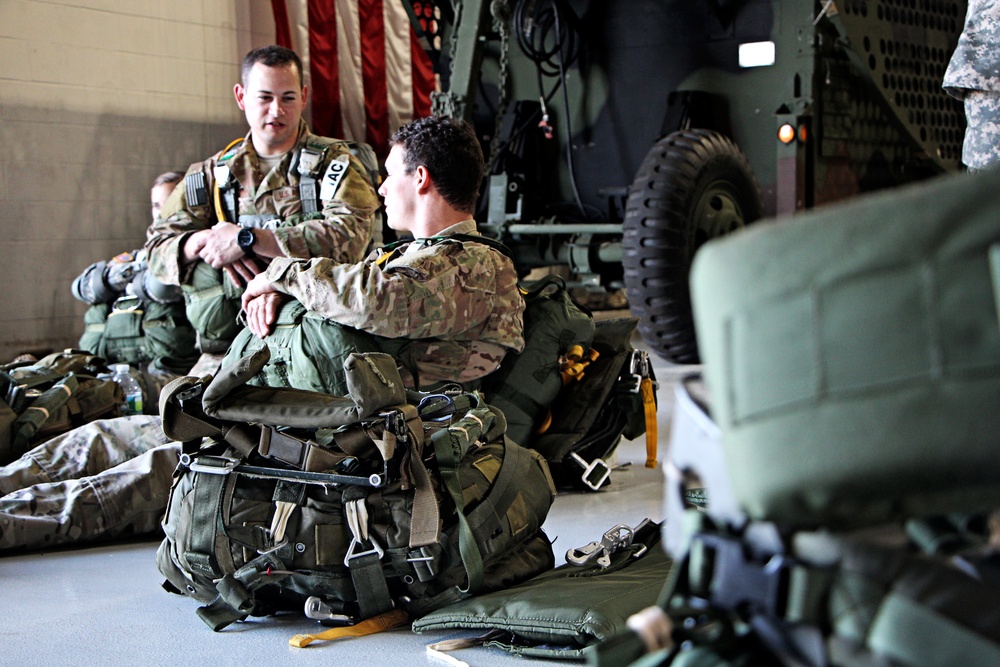 404th Civil Affairs Battalion (Airborne) Soldiers Soar at 2014 Joint Base Air Show.