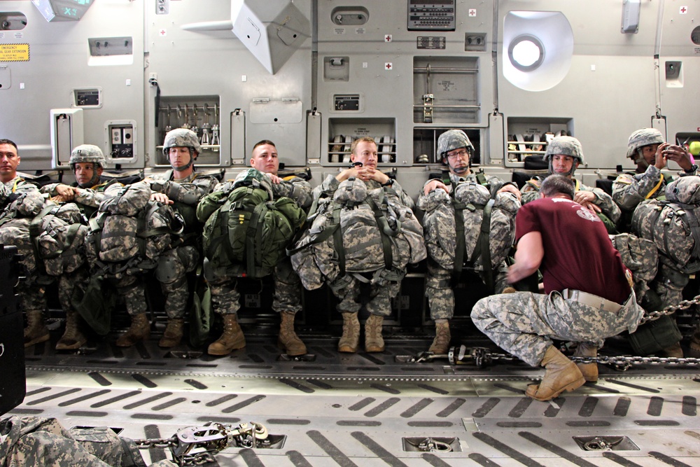 404th Civil Affairs Battalion (Airborne) Soldiers Soar at 2014 Joint Base Air Show.