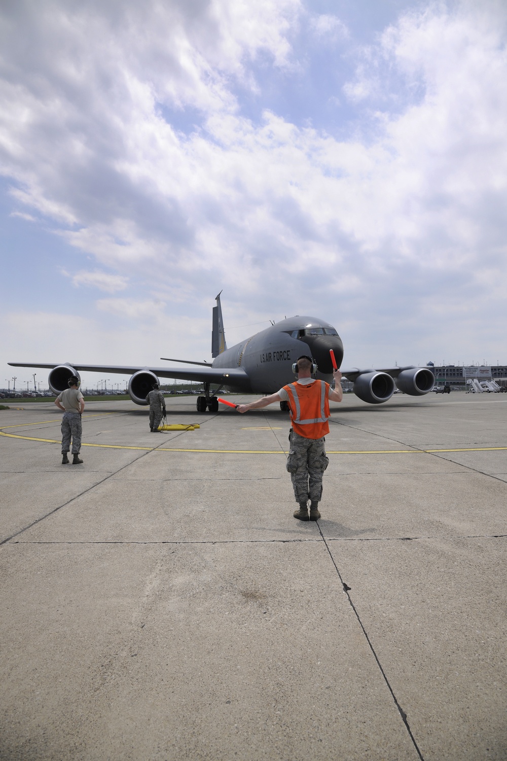 KC-135 Crew Returns from Deployment