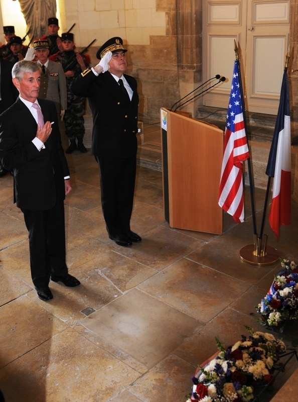 Army Secretary McHugh thanks French townspeople for their role in return of Unknown Soldier