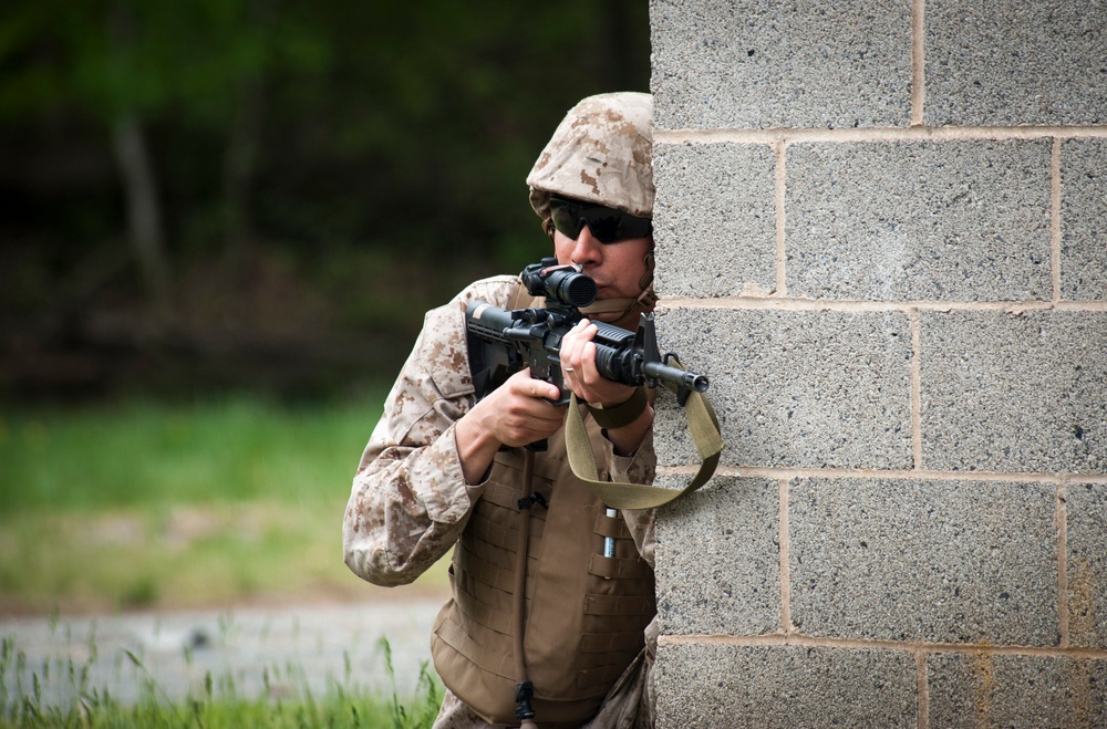 Surgical Company B, Marines and Sailors cut through combat town