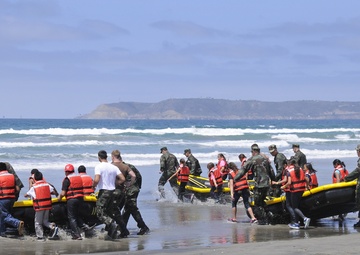 San Diego Students Train With Navy SEALs