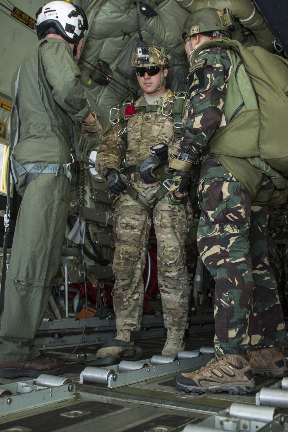 Philippine Special Forces High Altitude Low Opening Jumps