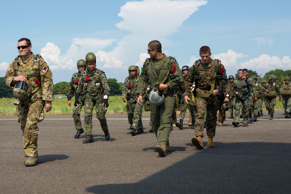 Philippine And U.S. Static Line And High Altitude Low Opening Jumps