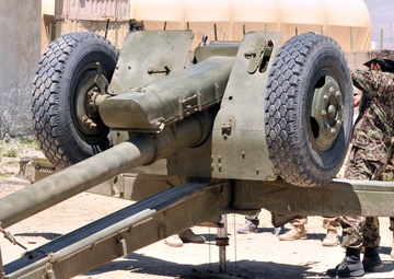 Spartans assist in Afghan Army D30 artillery demonstration