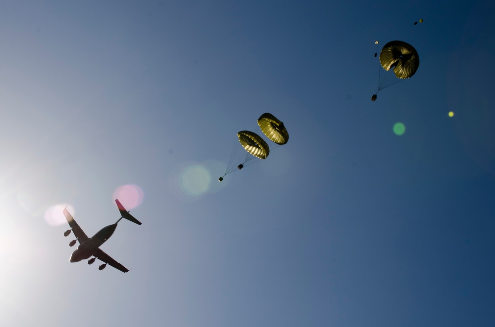'Sky Soldiers' conduct aerial resupply in Latvia