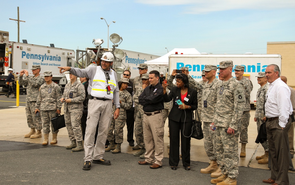 Distinguished Visitors View Training at HACC