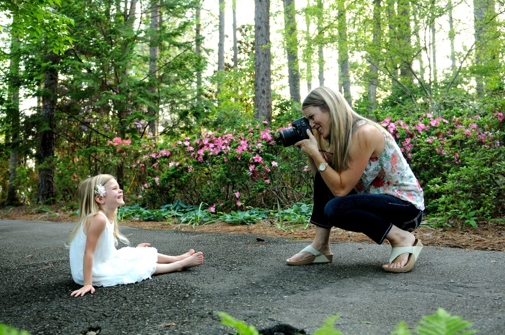 Fort Bragg military spouse wins image award