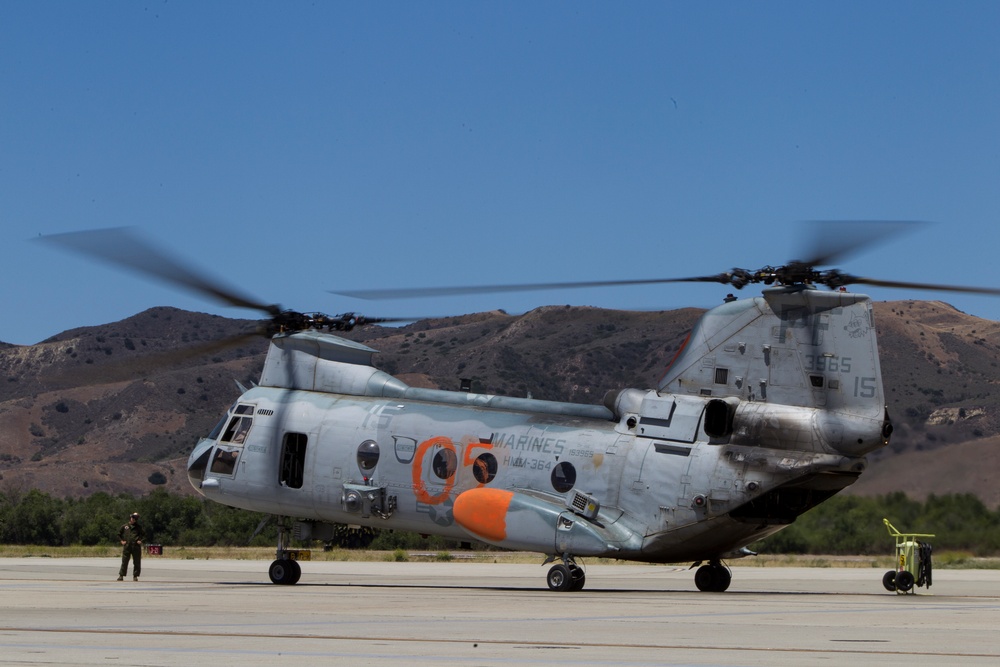 Marines help state emergency personnel fight Cocos fire in southern California